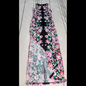 NEW, GUESS, Size 4, Maxi Dress